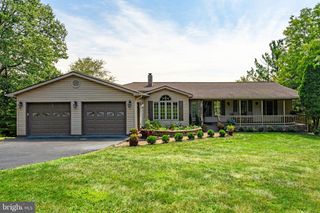 149 KING DAVID DR, Linden, VA 22642