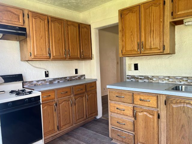 125 N Chestnut St, City Of But Nw, PA 16001