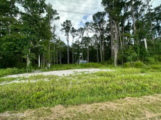 690 Oriental Road, Oriental, NC 28571