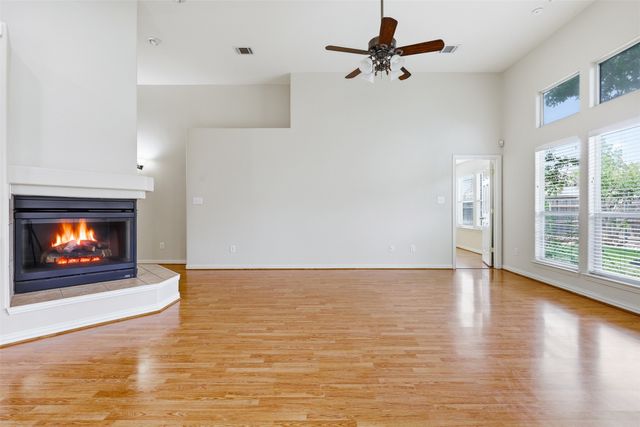 6109 Gillispie Drive, Fort Worth, TX 76132
