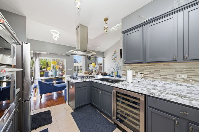 530 N Frieh Drive, Romeoville, IL 60446
