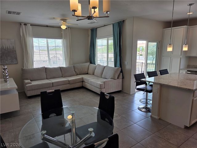 8577 Insignia Avenue 103, Las Vegas, NV 89178