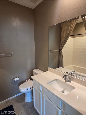 8577 Insignia Avenue 103, Las Vegas, NV 89178