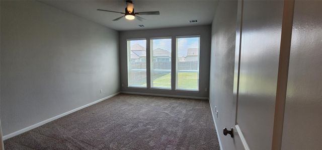 348 Banyon DR, Liberty Hill, TX 78642