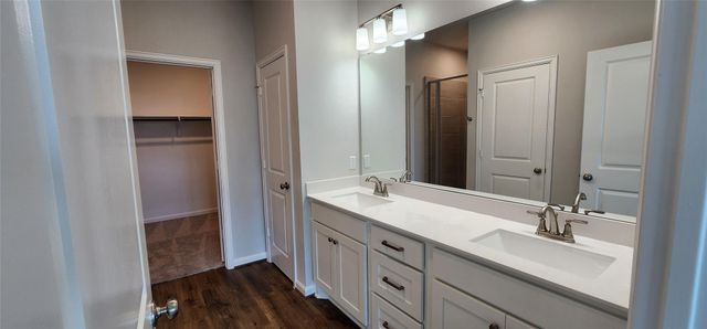 348 Banyon DR, Liberty Hill, TX 78642