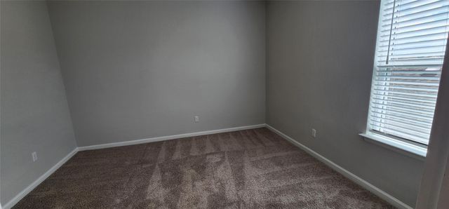 348 Banyon DR, Liberty Hill, TX 78642