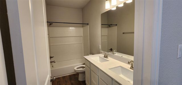348 Banyon DR, Liberty Hill, TX 78642