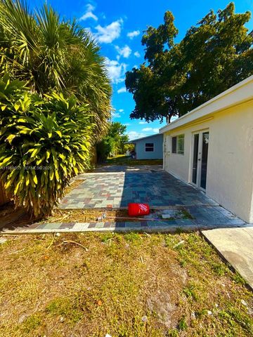 341 NE 25th Ct 341, Pompano Beach, FL 33064