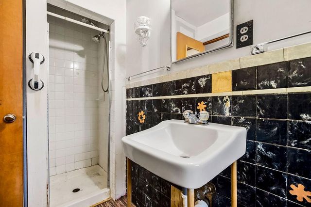 1036 Vilas Street, Leavenworth, KS 66048