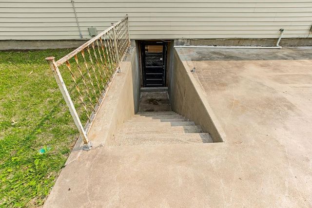 1036 Vilas Street, Leavenworth, KS 66048