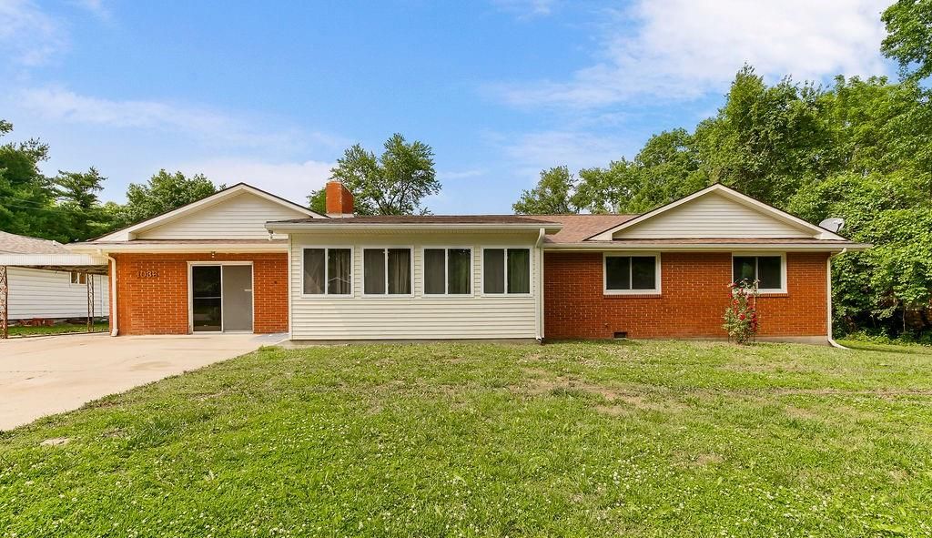 1036 Vilas Street, Leavenworth, KS 66048