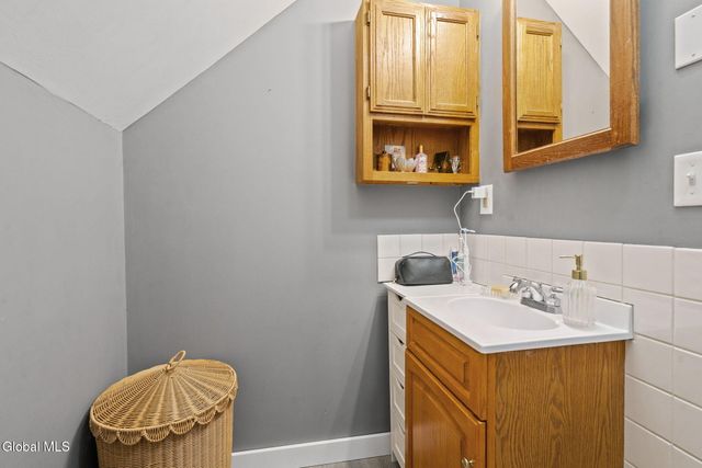 138 Ford Avenue, Troy, NY 12180