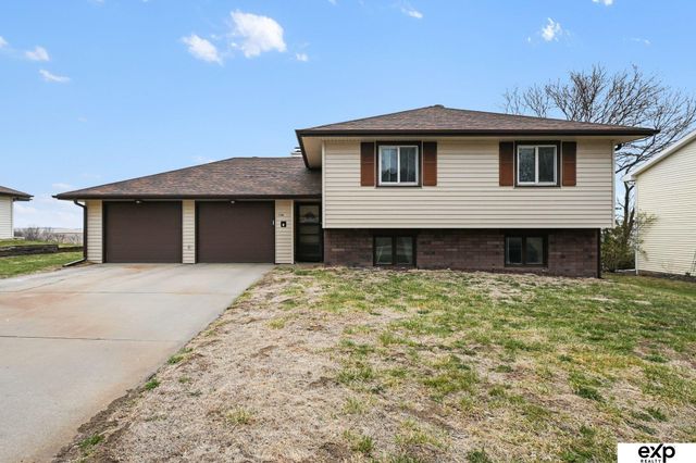 240 Riverview Drive, Blair, NE 68008