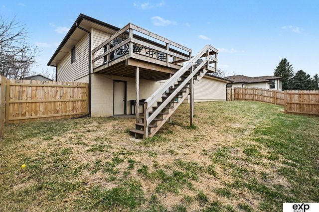 240 Riverview Drive, Blair, NE 68008