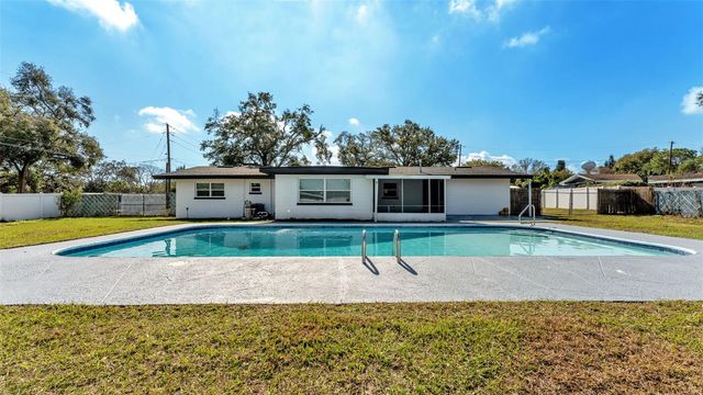 1599 AVENUE E NE, Winter Haven, FL 33881