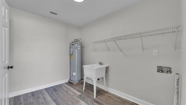 1599 AVENUE E NE, Winter Haven, FL 33881