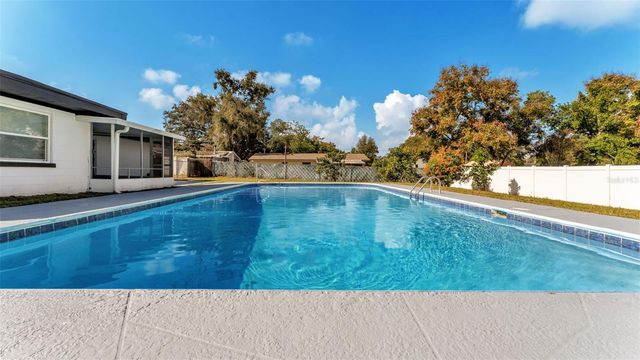 1599 AVENUE E NE, Winter Haven, FL 33881