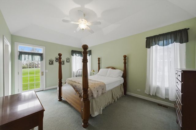 8839 S 83rd Avenue, Hickory Hills, IL 60457