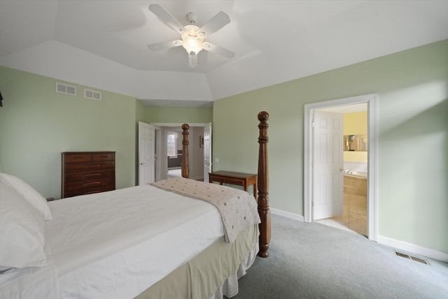 8839 S 83rd Avenue, Hickory Hills, IL 60457