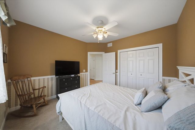 8839 S 83rd Avenue, Hickory Hills, IL 60457