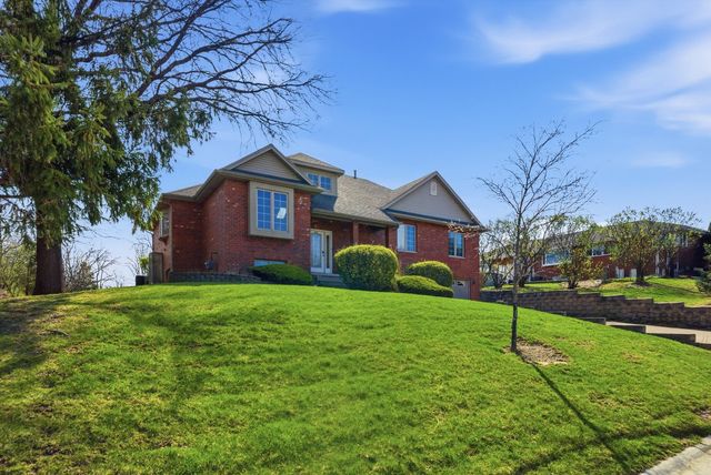 8839 S 83rd Avenue, Hickory Hills, IL 60457