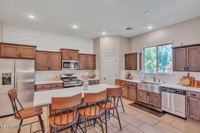 14809 Tierra Escape Avenue, El Paso, TX 79938