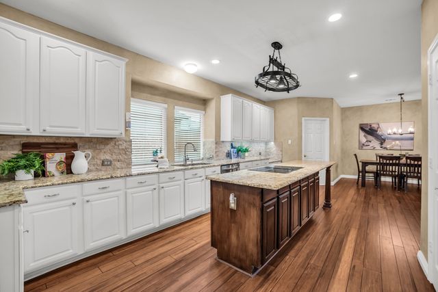 2909 Oakland Hills Drive, Plano, TX 75025