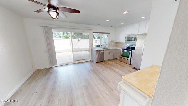 588 Rio Grande Circle, Thousand Oaks, CA 91360