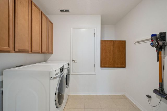 211 LUGANO WAY, Debary, FL 32713