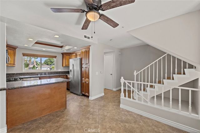 1940 Maple Avenue 111, Costa Mesa, CA 92627