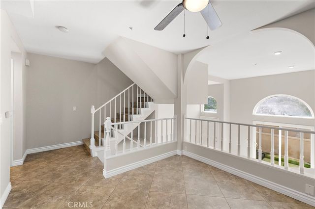 1940 Maple Avenue 111, Costa Mesa, CA 92627