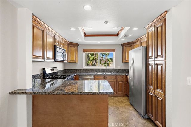 1940 Maple Avenue 111, Costa Mesa, CA 92627