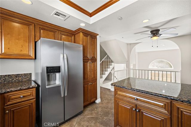 1940 Maple Avenue 111, Costa Mesa, CA 92627