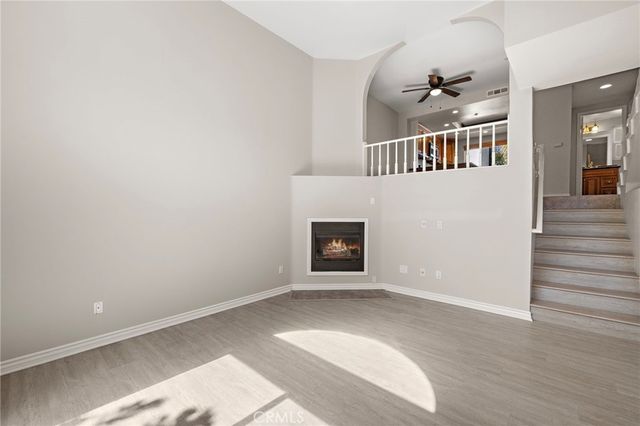 1940 Maple Avenue 111, Costa Mesa, CA 92627