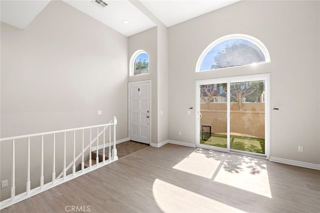 1940 Maple Avenue 111, Costa Mesa, CA 92627