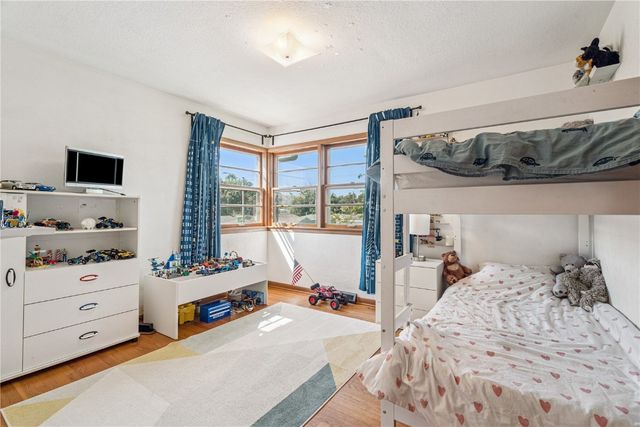 2601 Teresa Dr SW, Cedar Rapids, IA 52404