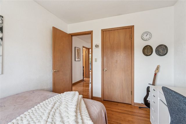 2601 Teresa Dr SW, Cedar Rapids, IA 52404