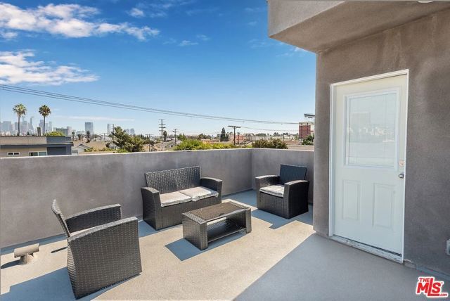 1151 S Ardmore Avenue, Los Angeles, CA 90006