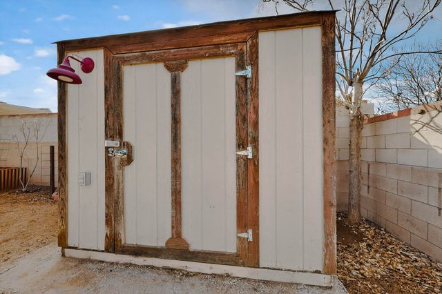 3317 Alvarado Drive NE, Albuquerque, NM 87110