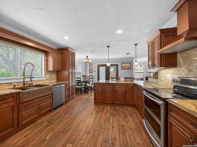 3535 Elk Cliff Pass Dr, San Antonio, TX 78247