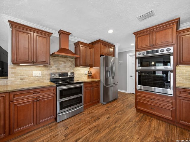 3535 Elk Cliff Pass Dr, San Antonio, TX 78247