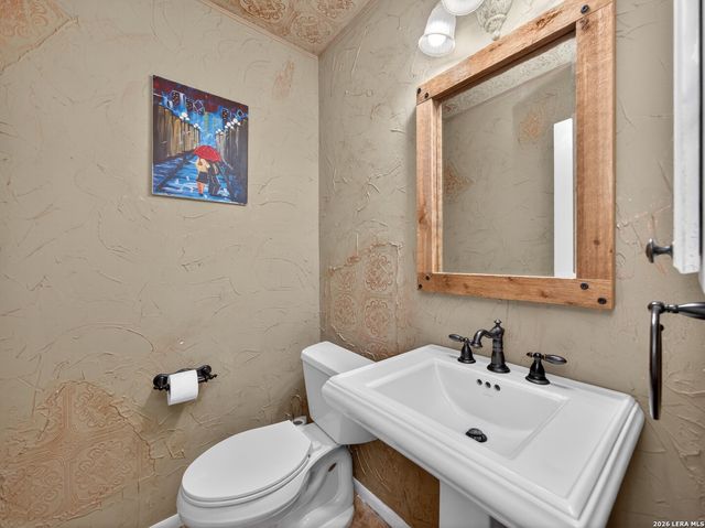 3535 Elk Cliff Pass Dr, San Antonio, TX 78247