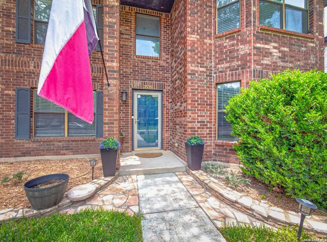 3535 Elk Cliff Pass Dr, San Antonio, TX 78247