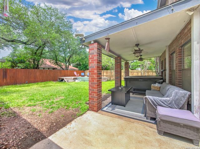 3535 Elk Cliff Pass Dr, San Antonio, TX 78247