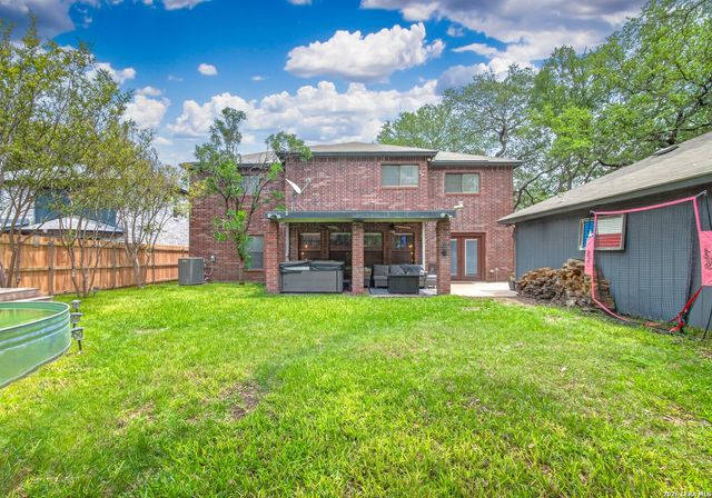 3535 Elk Cliff Pass Dr, San Antonio, TX 78247
