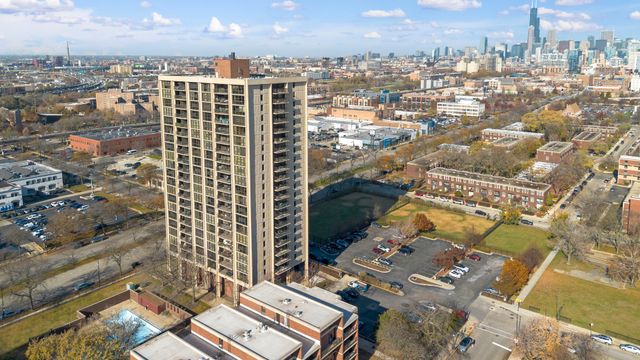 2901 S Michigan Avenue 908, Chicago, IL 60616