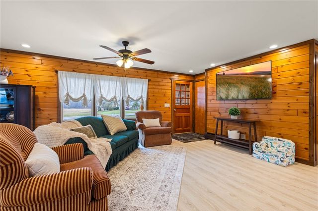 8549 North Road, Leroy, NY 14482