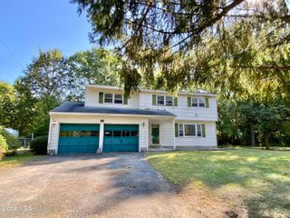 8 Frederick Drive, Saratoga Springs, Inside, NY 12866