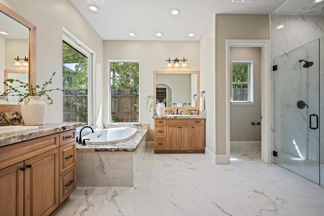 4748 W Alluvial Avenue, Fresno, CA 93722