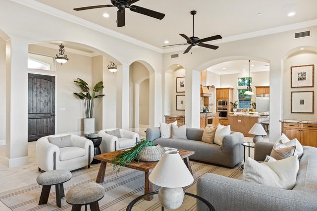 4748 W Alluvial Avenue, Fresno, CA 93722